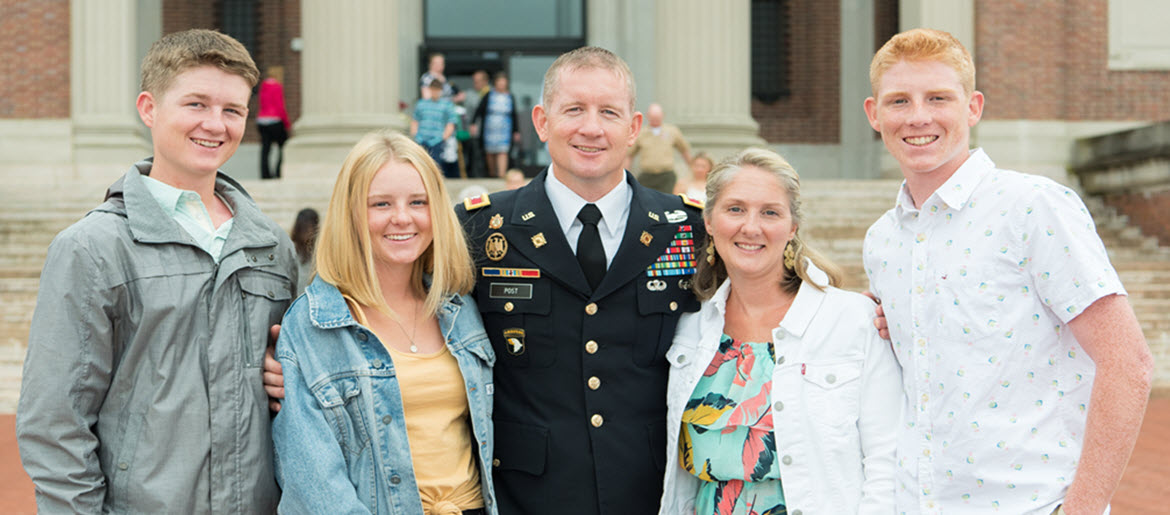 2019 Graduation Family 3